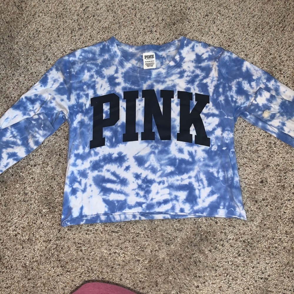Pink vs cloud crop